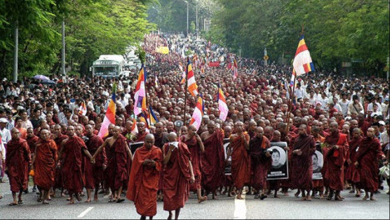 Inside Burma: Land of Fear
